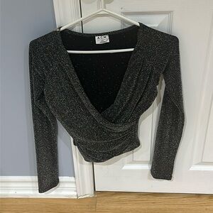 A.C.W. WOMEN CROP TOPS REGULAR FIT IN BLACK - XS